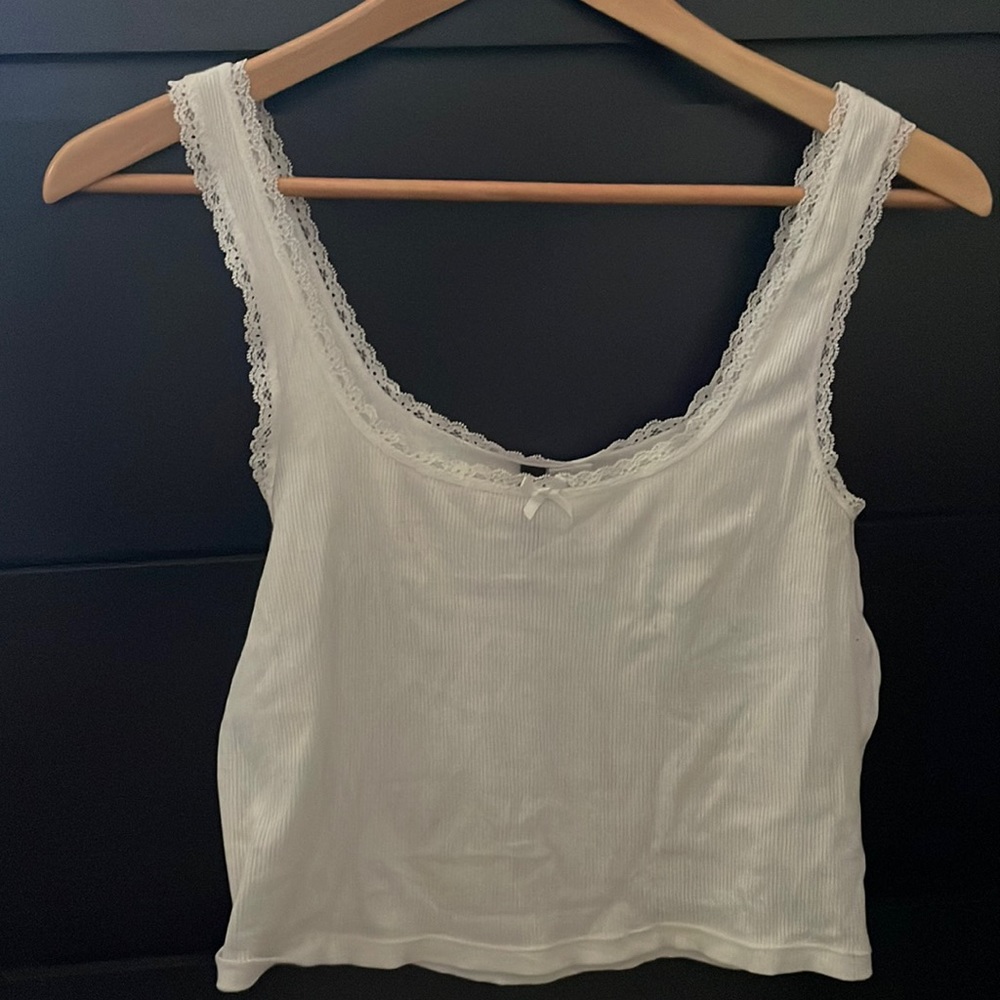 White lace tank top